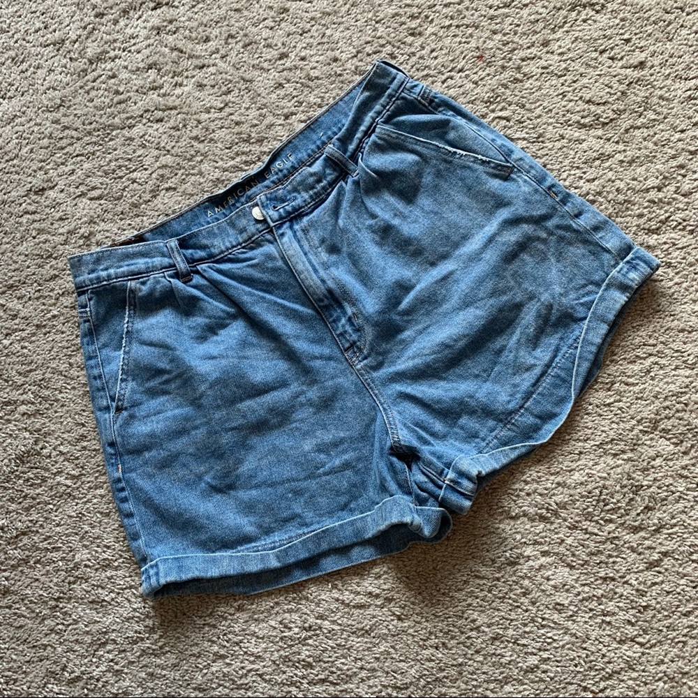 American Eagle High Waisted Mom Shorts
